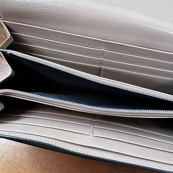 GUCCI Women's Long Wallet Nice Flora Leather White Used - Picture 10 of 12